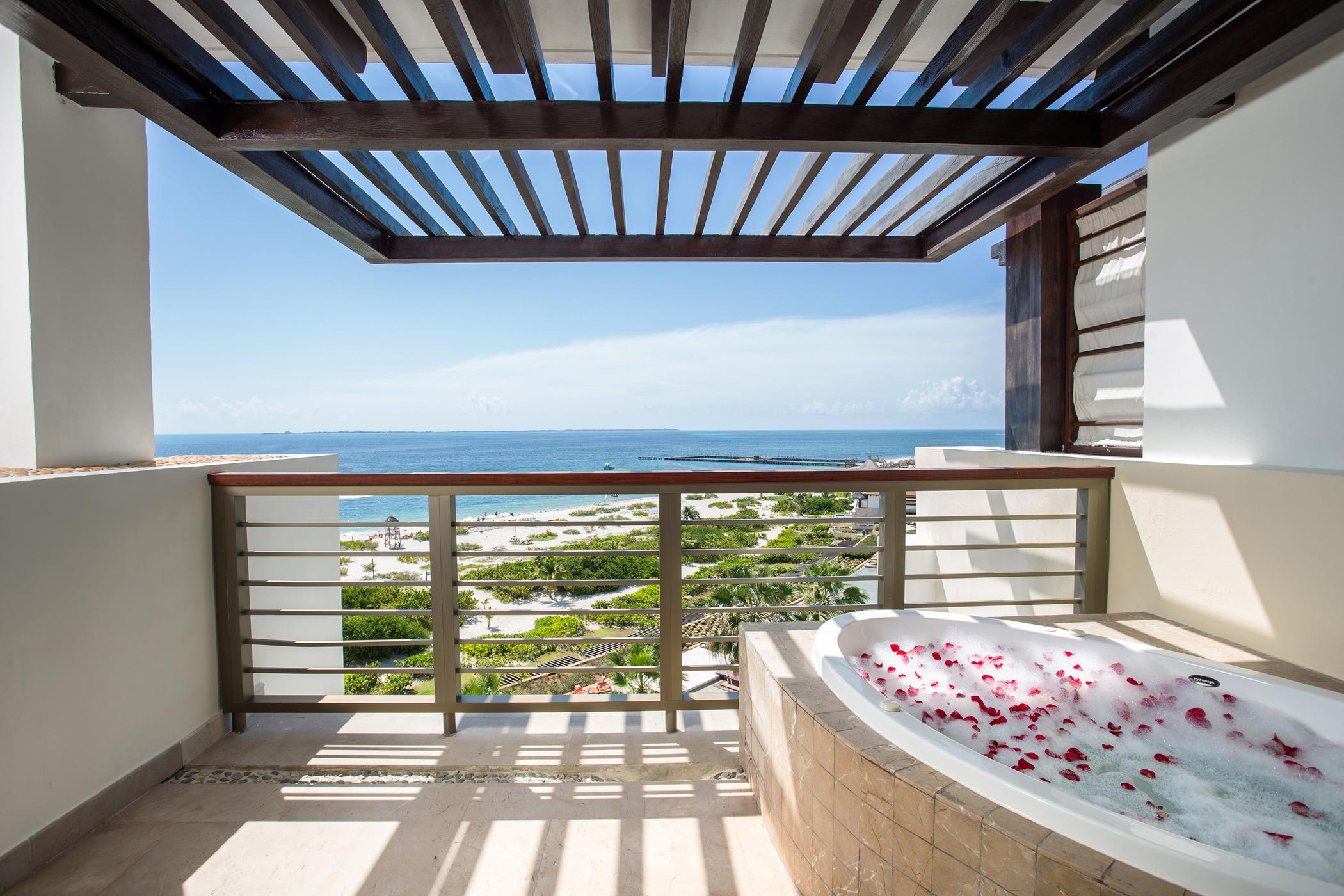 Secrets Playa Mujeres Golf & Spa Resort (Adults Only) แคนคูน ภายนอก รูปภาพ